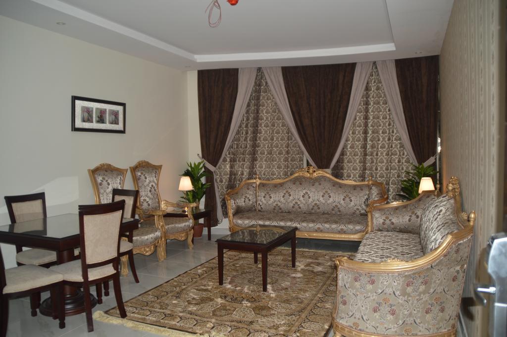 جلنار الشرق للشقق المخدومة Jidá Exterior foto