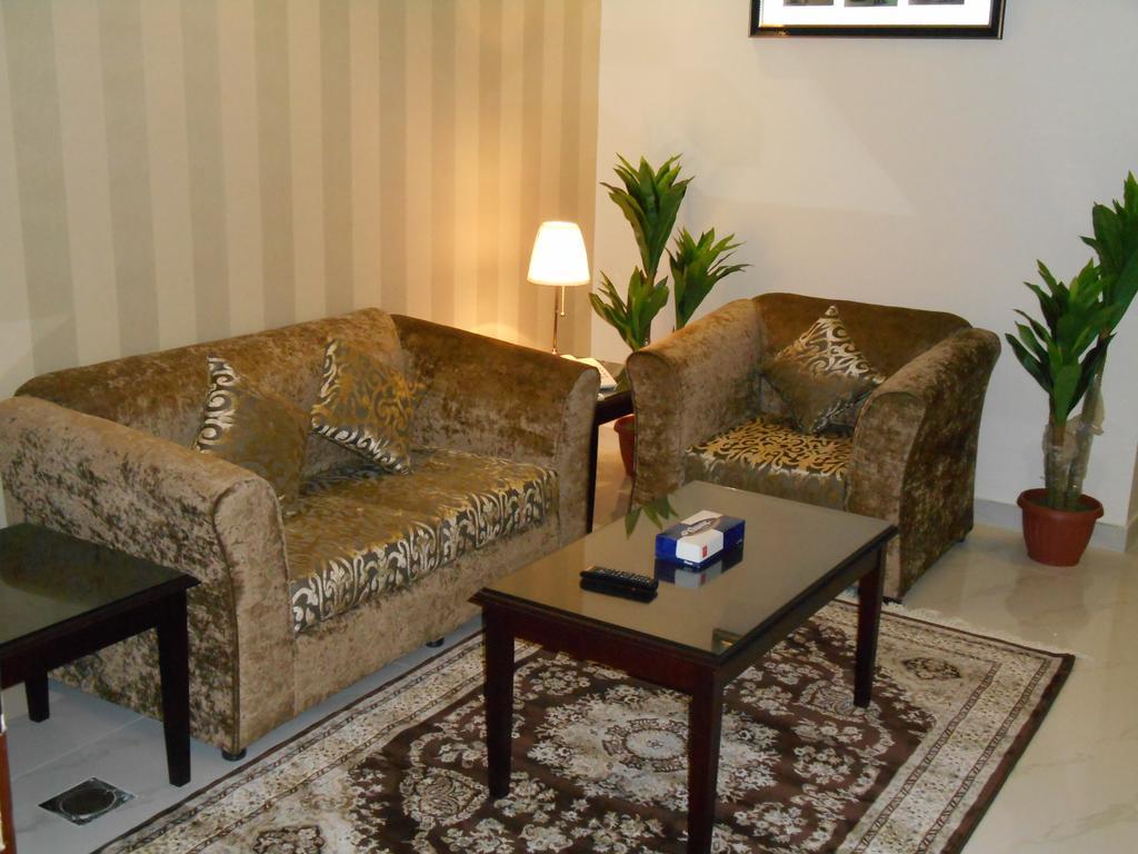 جلنار الشرق للشقق المخدومة Jidá Quarto foto